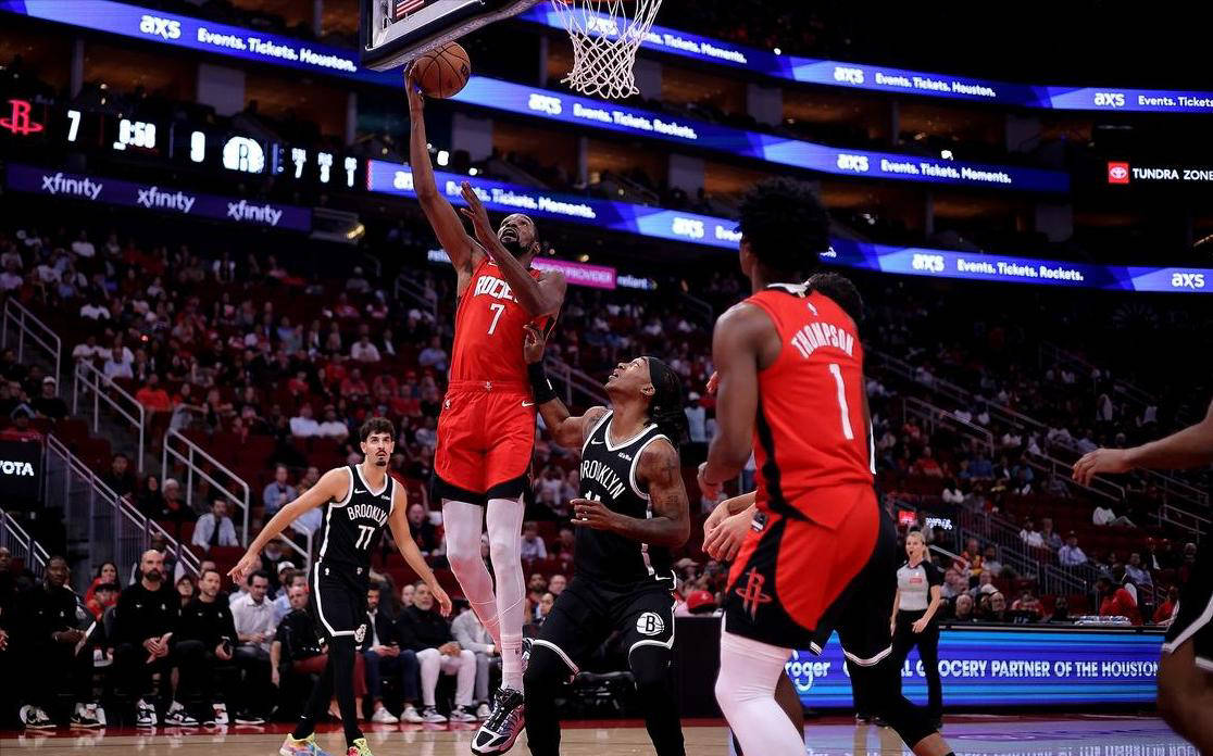 今晚休斯敦火箭备战西甲，强势反弹细节曝光，媒体盛赞，轮换策略成焦点(特朗普鸣放21响礼炮)