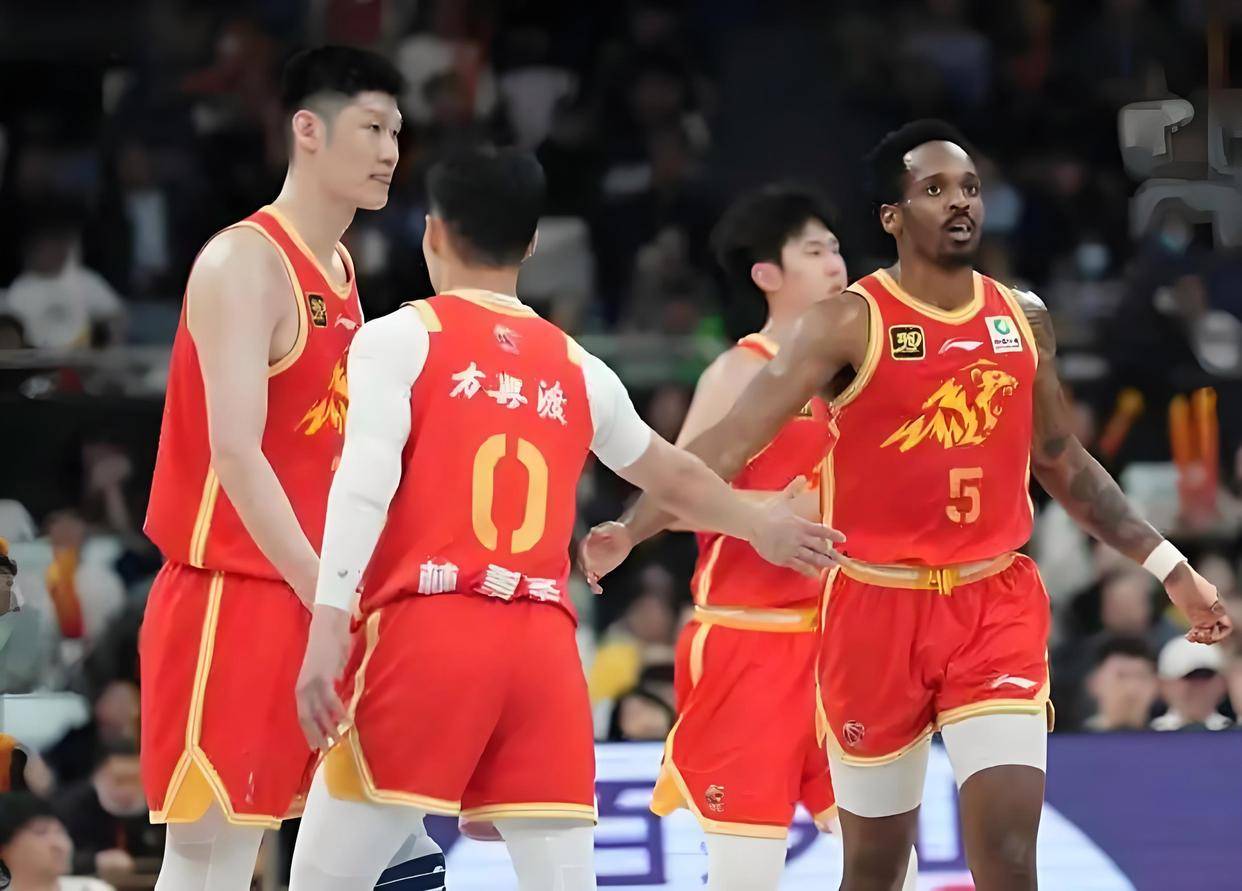 爱游戏体育-CBA季后赛关键时刻再迎强敌，浙江稠州绝杀压哨，主帅态度——信心回归，更衣室氛围转暖的简单介绍
